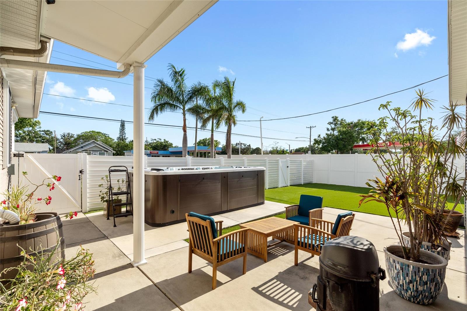 Image 33 of 39 For 2715 9th Avenue N