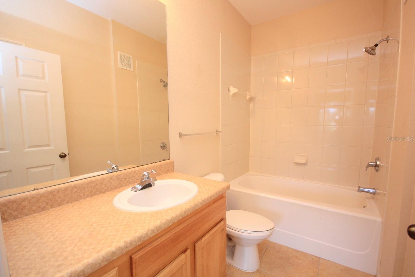Image 7 of 10 For 10203 Courtney Palms Boulevard 103