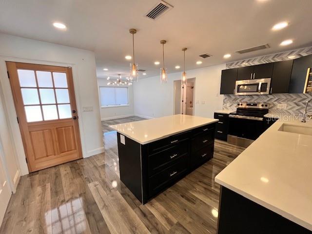 Image 12 of 31 For 205 Macdill Avenue