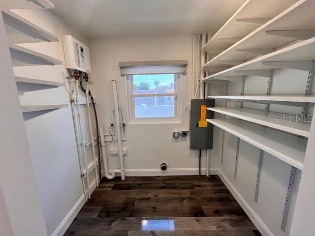 Image 14 of 31 For 205 Macdill Avenue