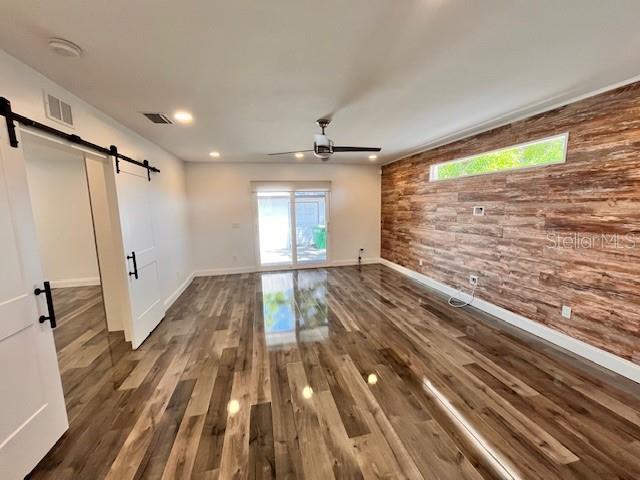 Image 15 of 31 For 205 Macdill Avenue