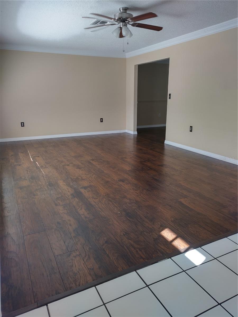 Image 10 of 26 For 2131 Orangepointe Avenue