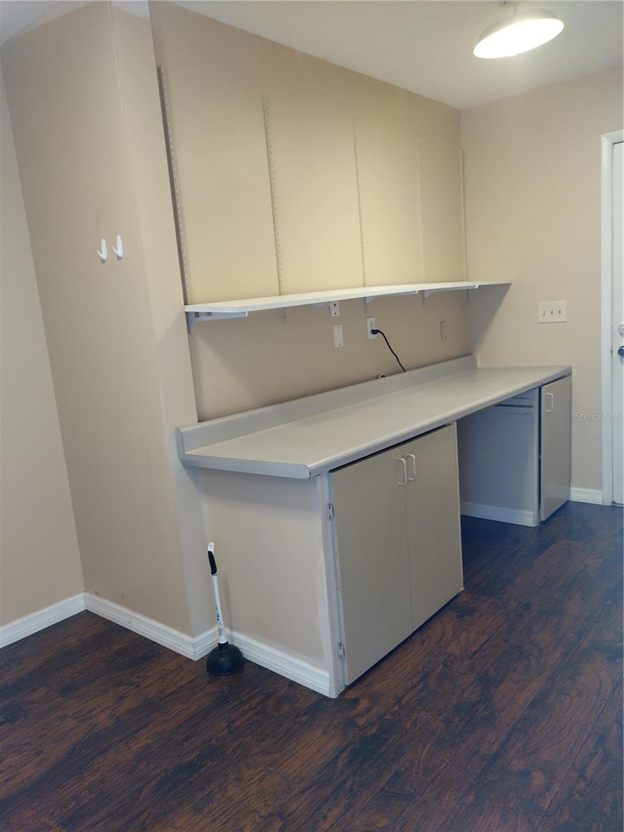 Image 6 of 26 For 2131 Orangepointe Avenue