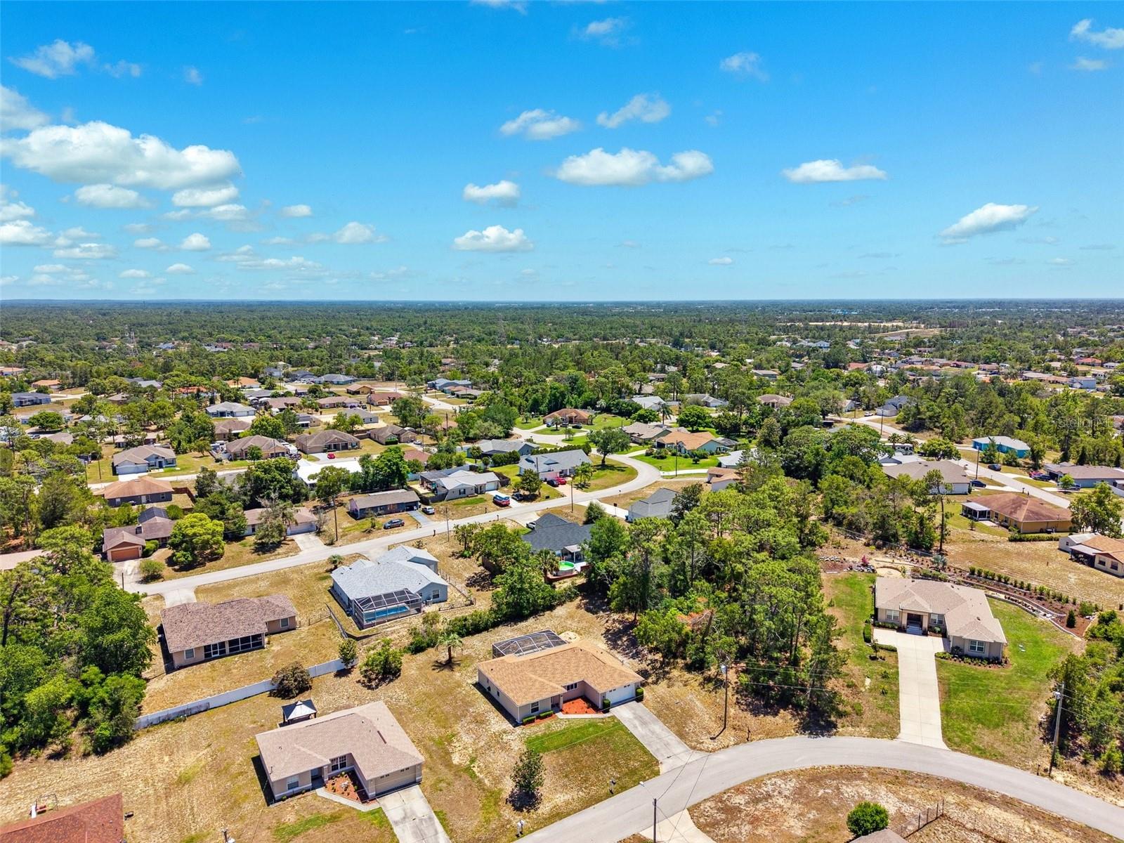 Listing photo id 12 for 13040 Hanley Drive