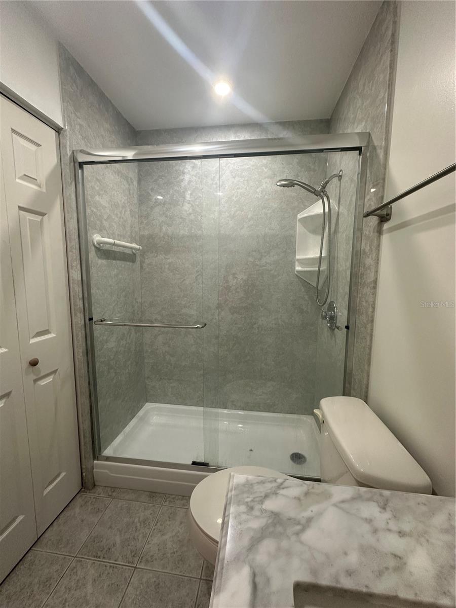 Listing photo id 17 for 4022 Cortez Drive A