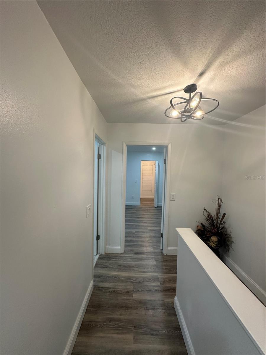 Listing photo id 19 for 4022 Cortez Drive A