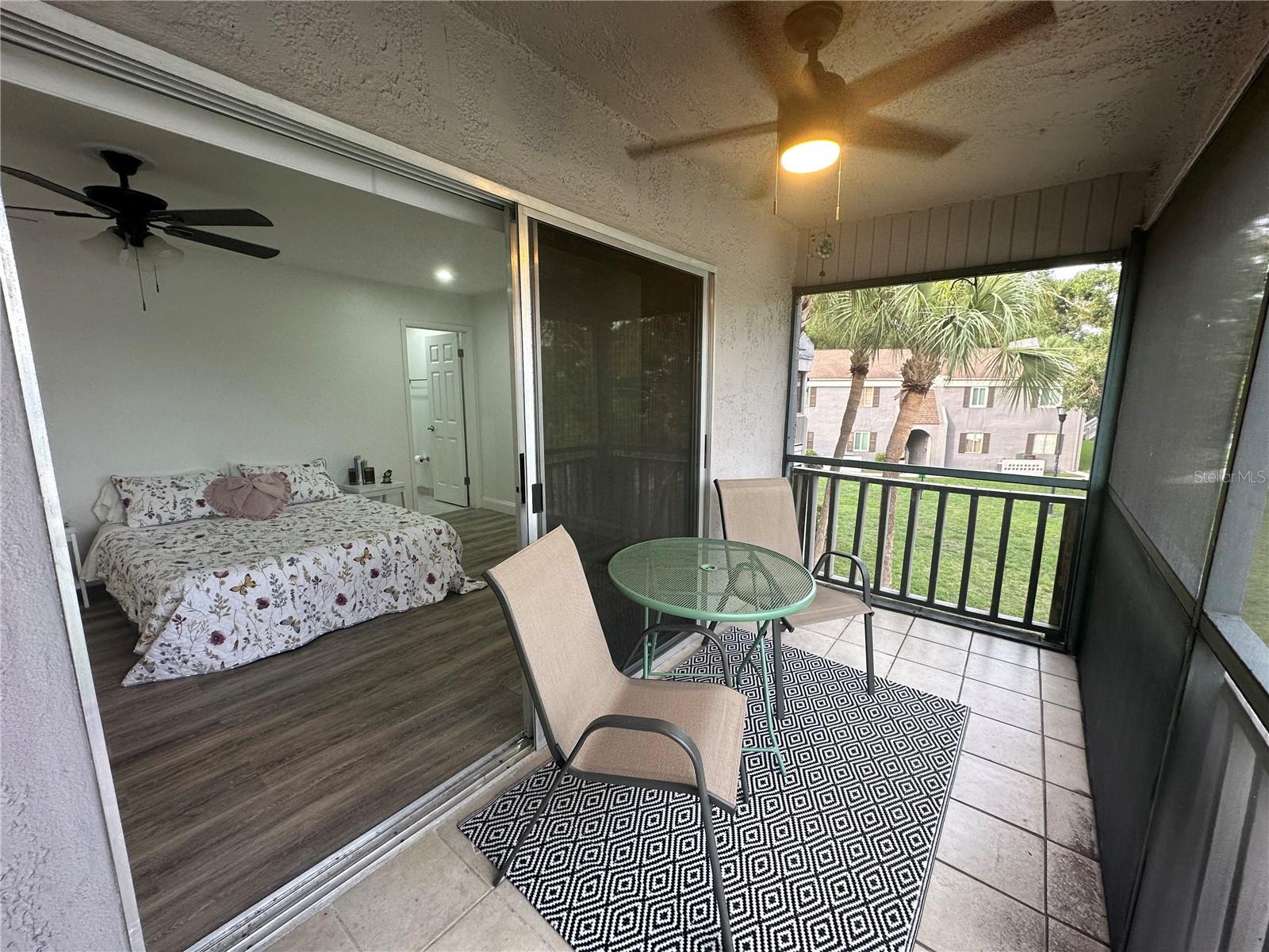 Listing photo id 21 for 4022 Cortez Drive A