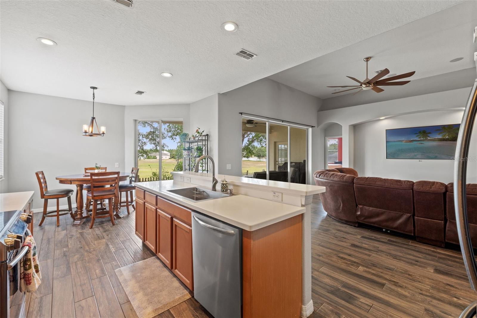 Image 8 of 47 For 4124 Canongate Court