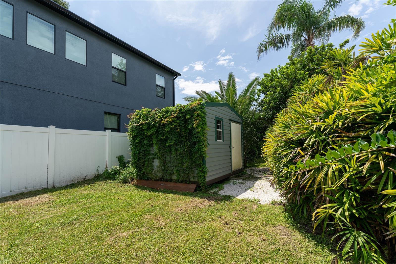 Listing photo id 45 for 1016 Kentucky Avenue