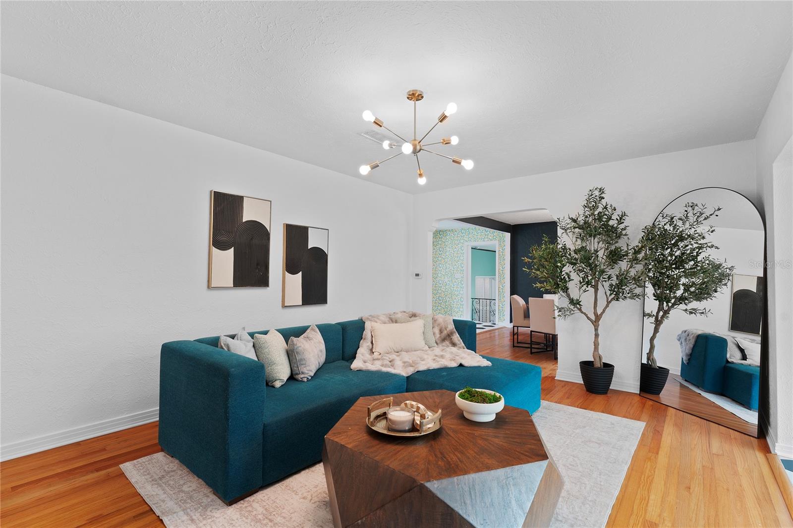 Listing photo id 7 for 1016 Kentucky Avenue