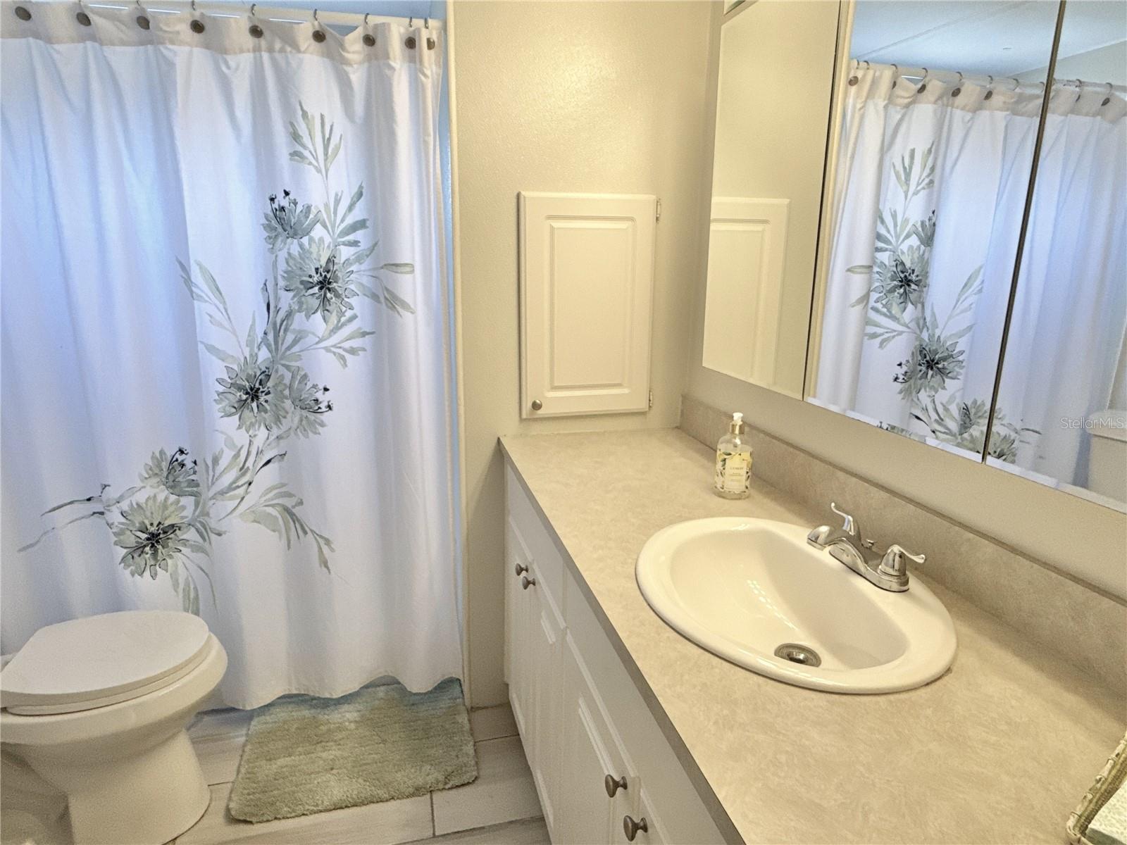 Listing photo id 8 for 7158 Mount Bristol Boulevard Ne 456