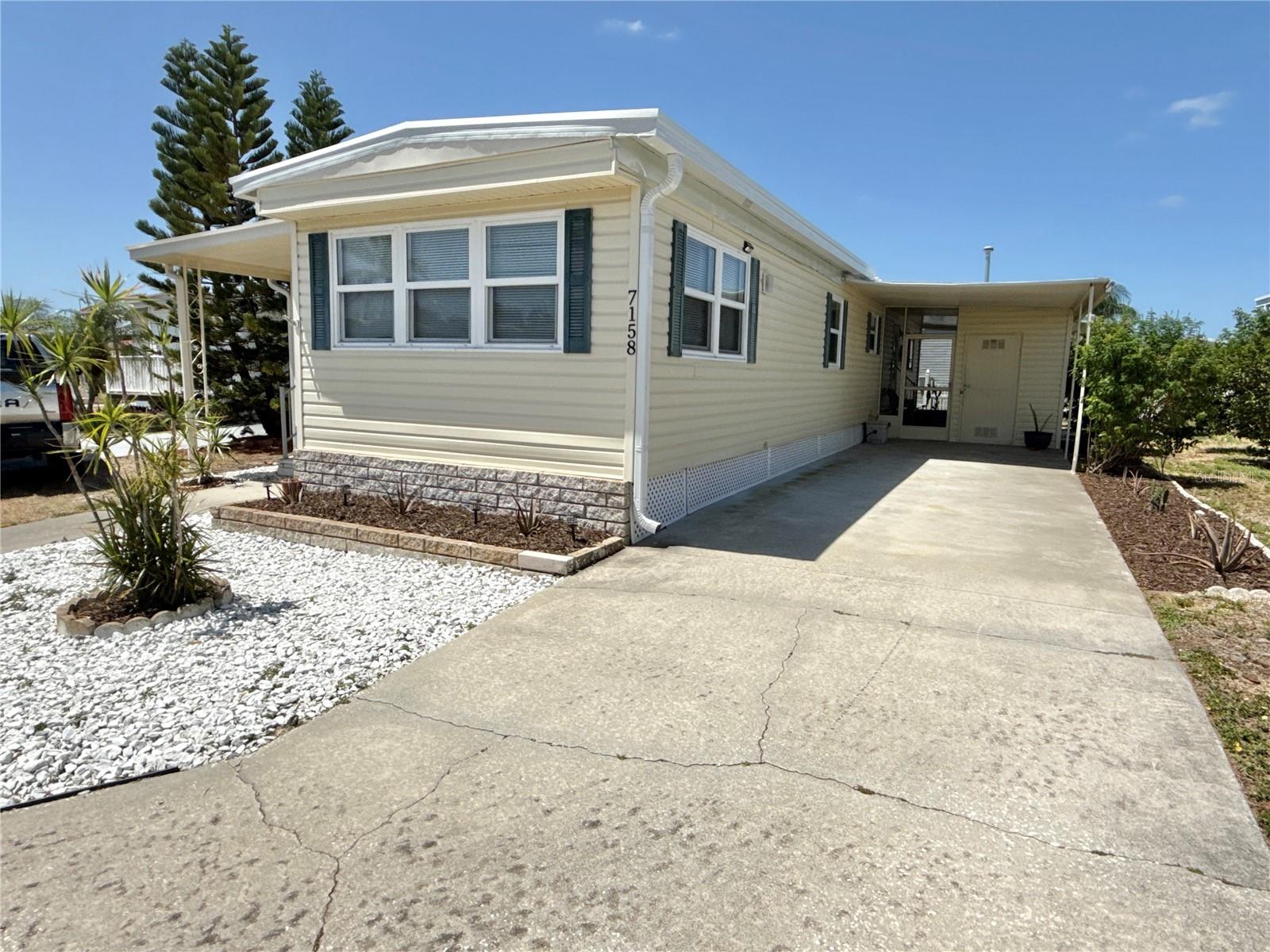 Listing photo id 0 for 7158 Mount Bristol Boulevard Ne 456