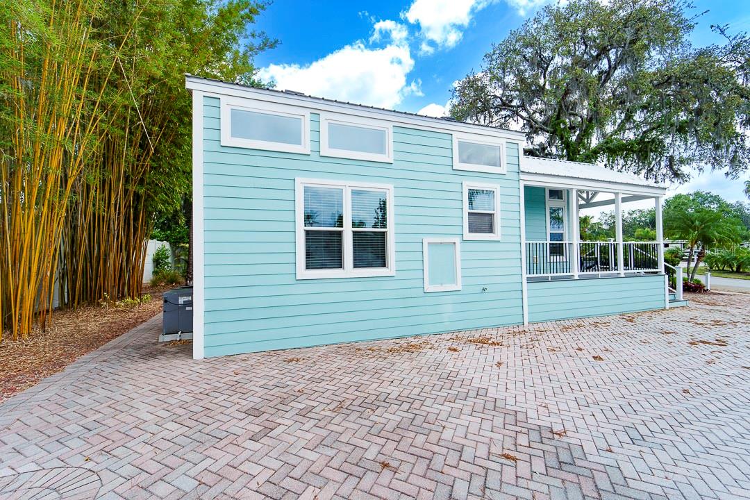 Image 13 of 64 For 6853 Amanda Vista Circle