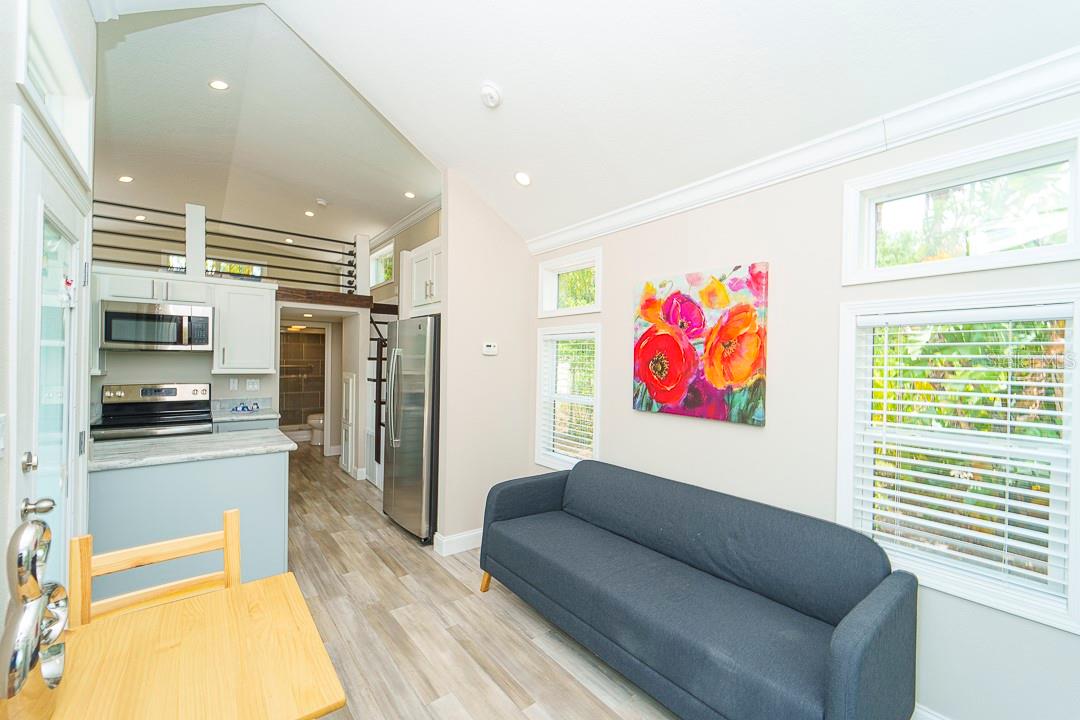 Image 29 of 64 For 6853 Amanda Vista Circle