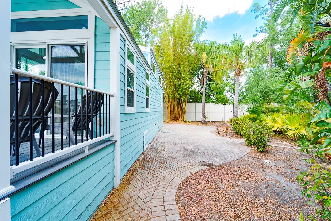 Image 8 of 64 For 6853 Amanda Vista Circle