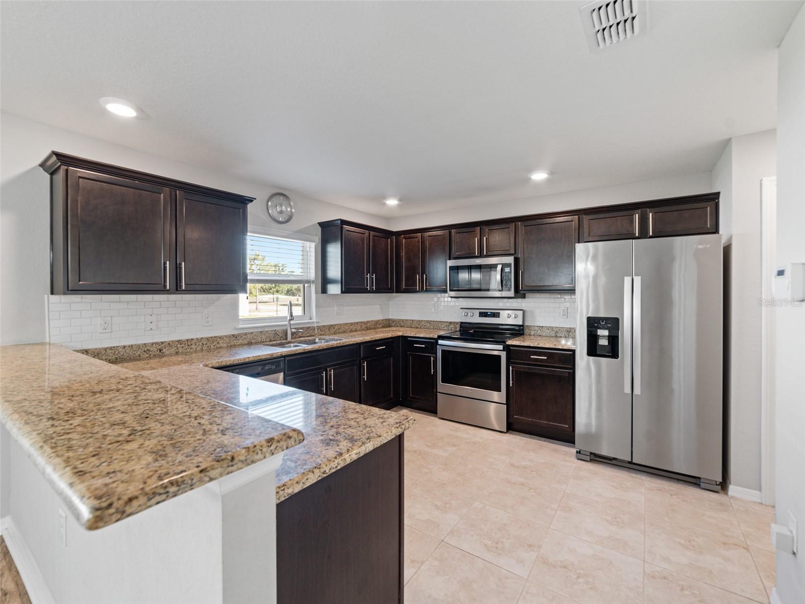 Image 8 of 30 For 10436 Rivercrest Drive
