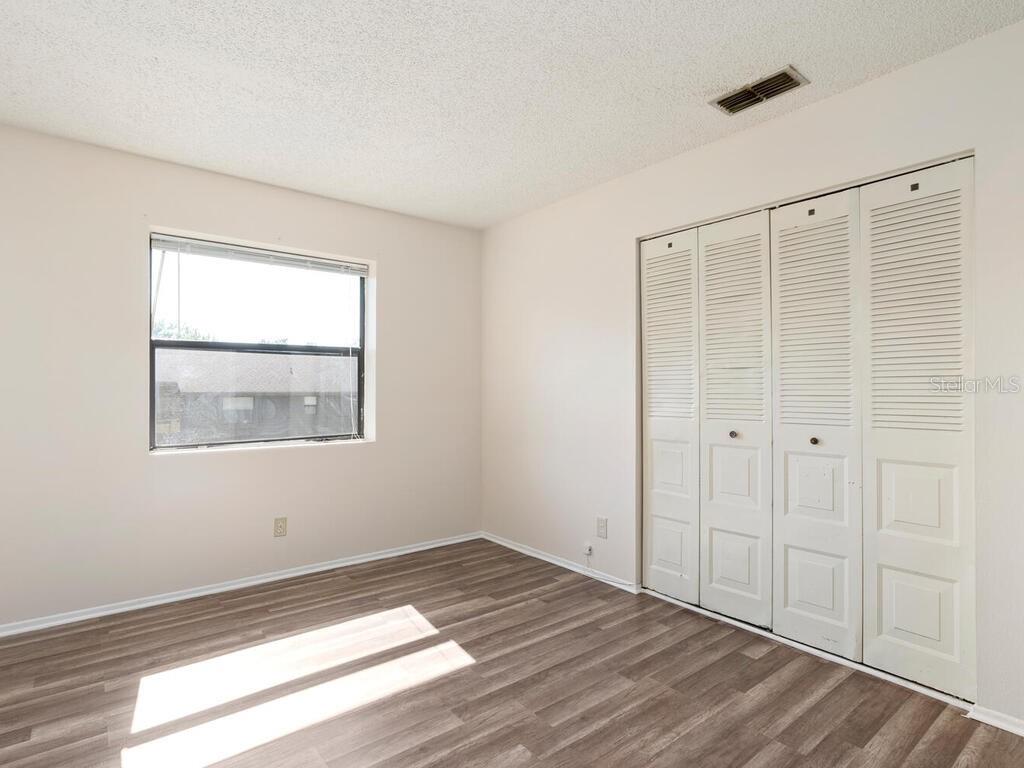 Image 11 of 20 For 533 Curlew Place 533