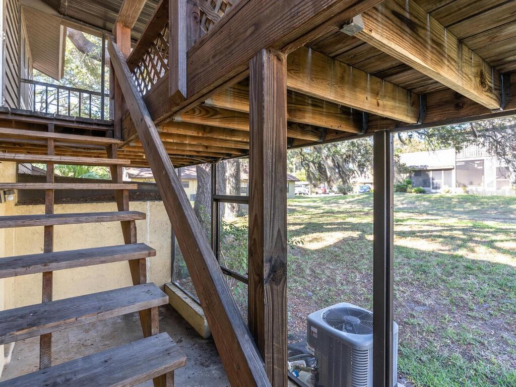 Image 16 of 20 For 533 Curlew Place 533