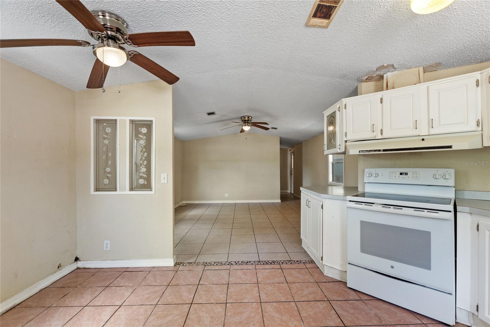 Image 15 of 39 For 11940 Terra Ceia Avenue