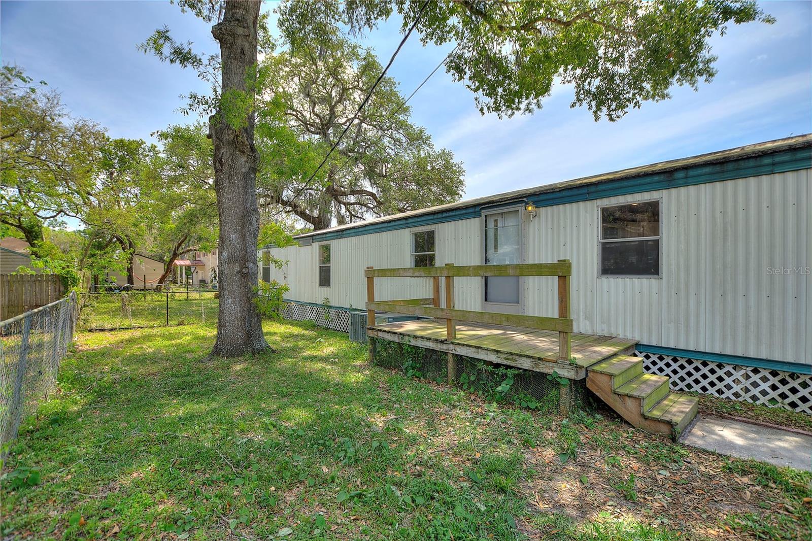 Image 4 of 39 For 11940 Terra Ceia Avenue