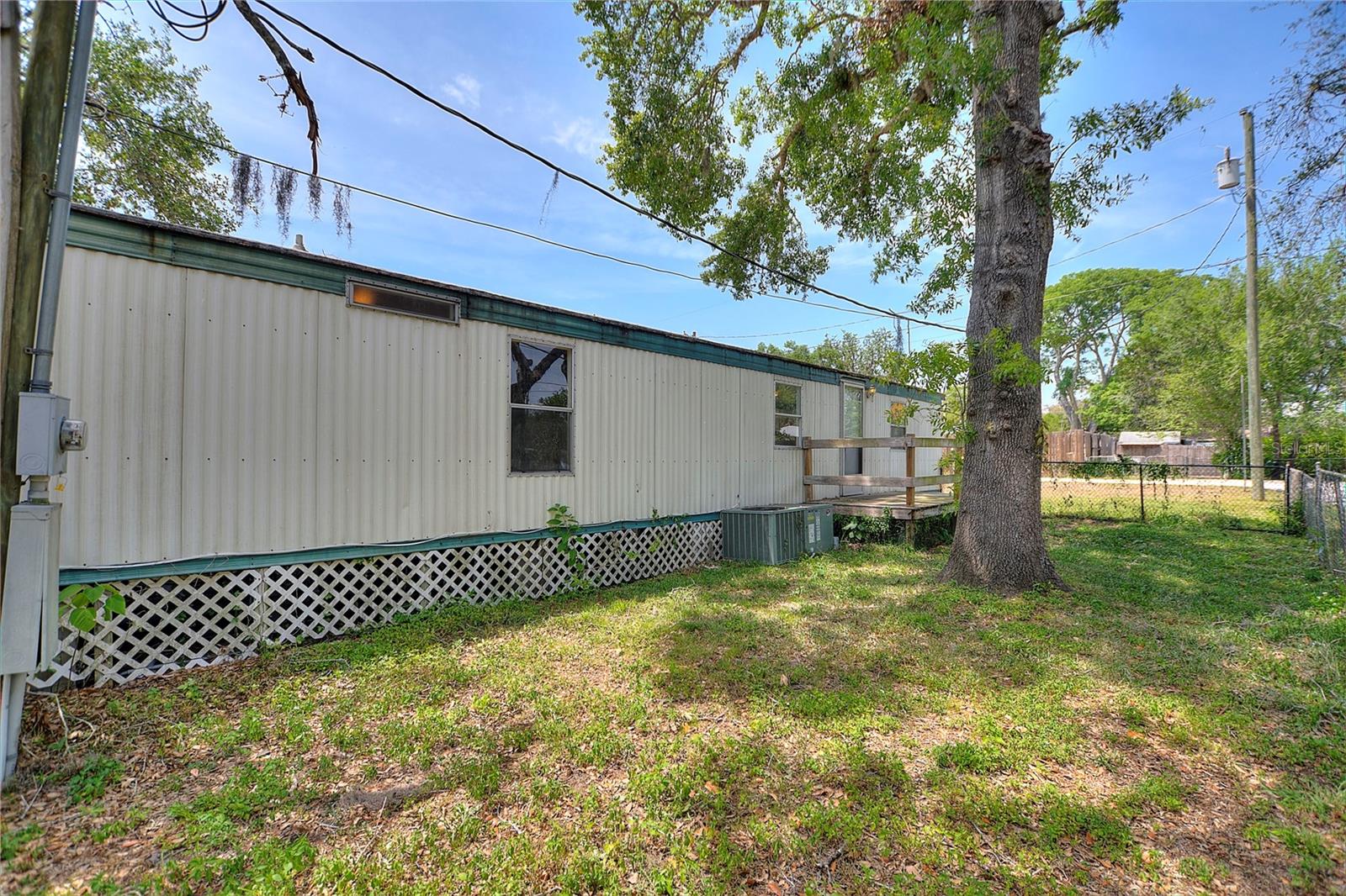Image 5 of 39 For 11940 Terra Ceia Avenue