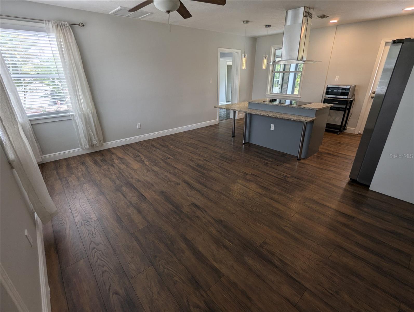 Image 10 of 30 For 627 Riverside Drive