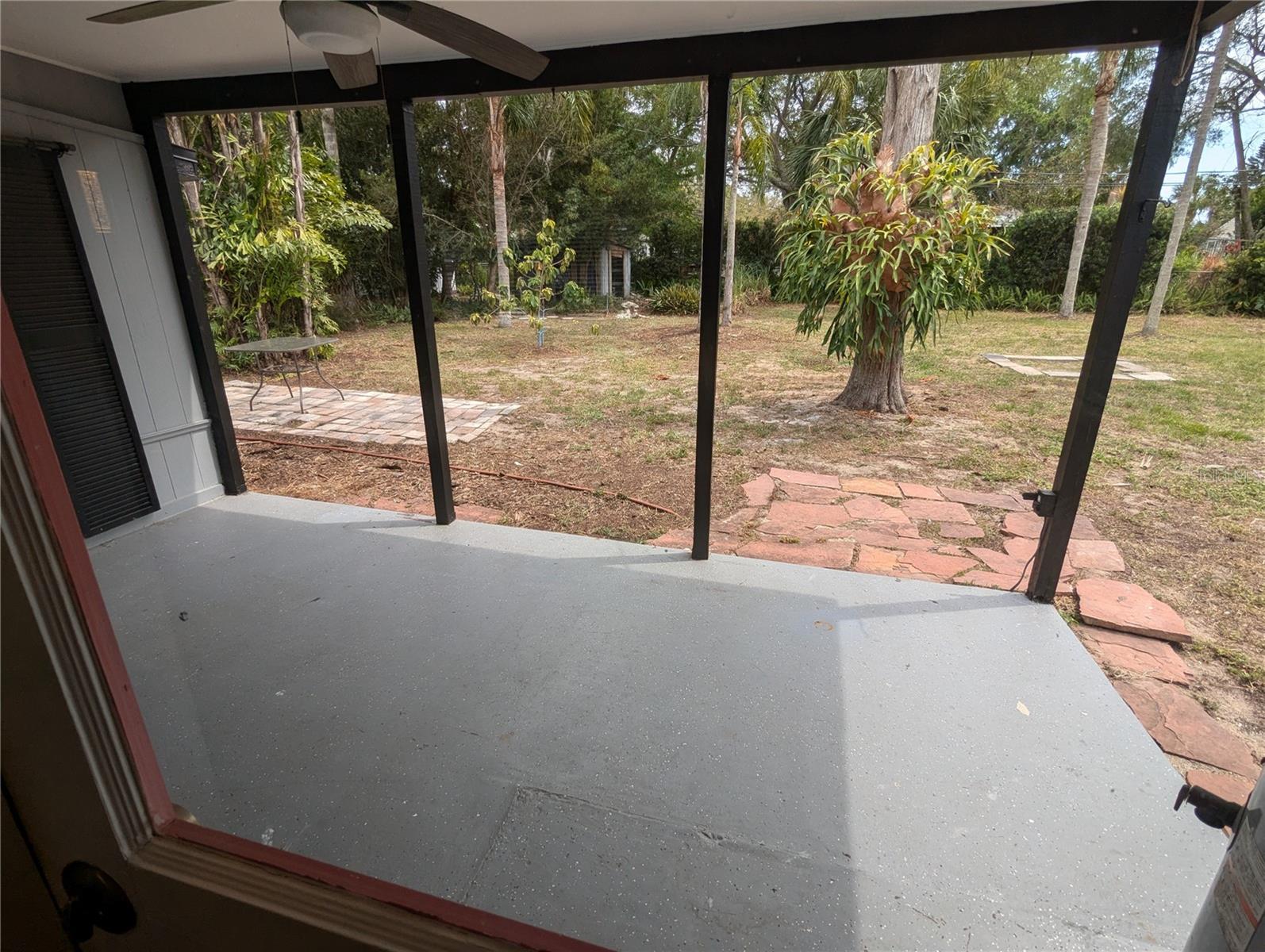 Image 6 of 30 For 627 Riverside Drive