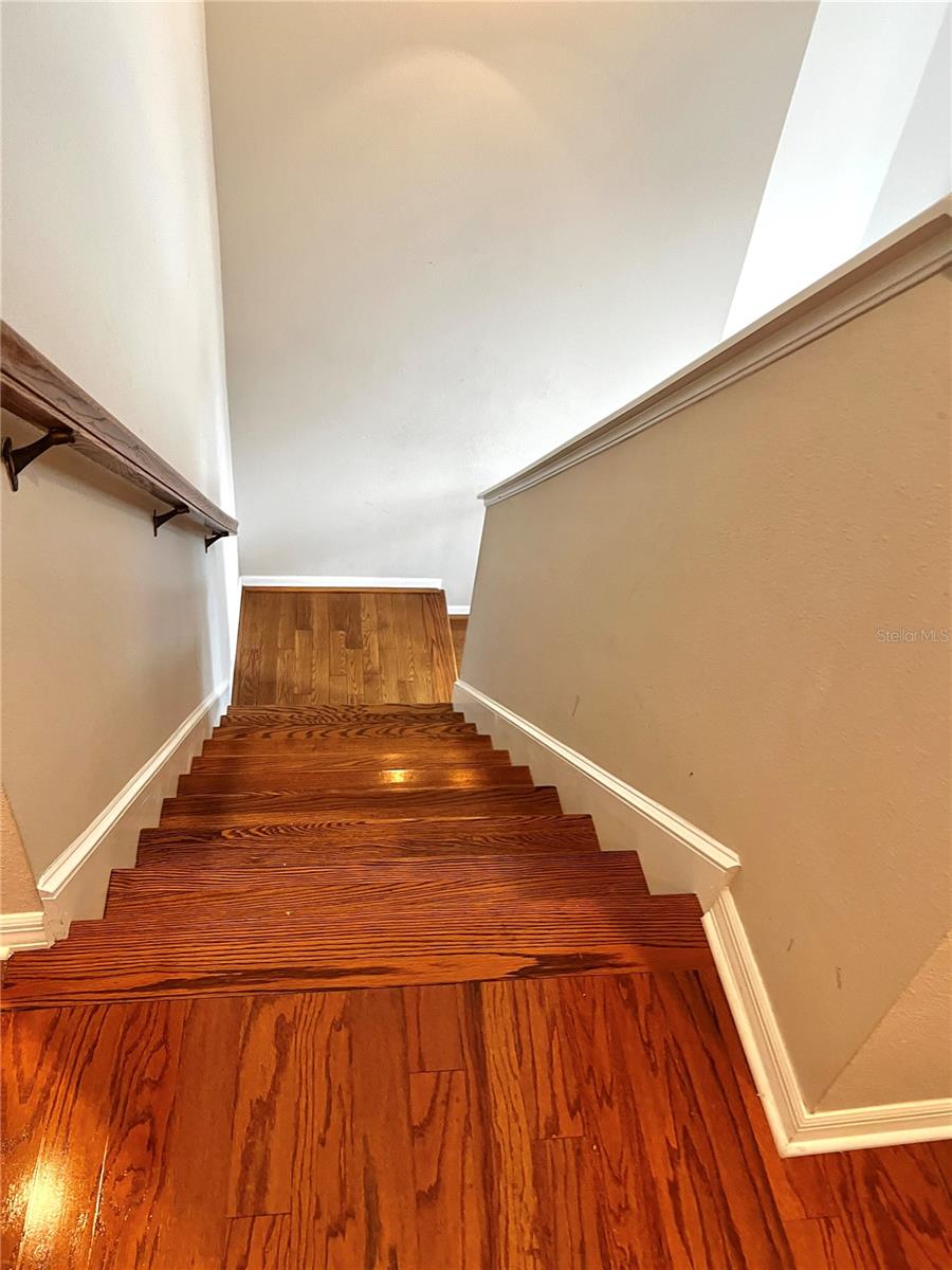 Image 15 of 45 For 9524 Greenpointe Drive