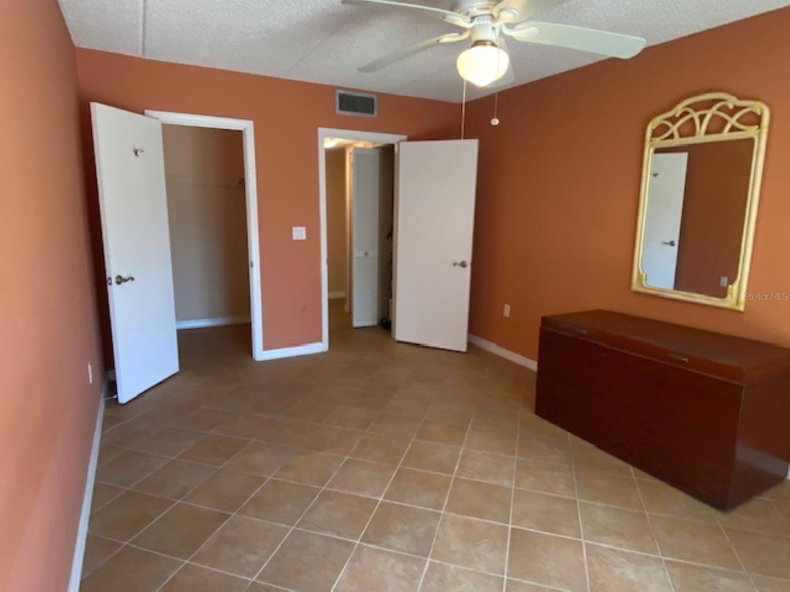 Image 11 of 44 For 845 Gulfview Boulevard 107