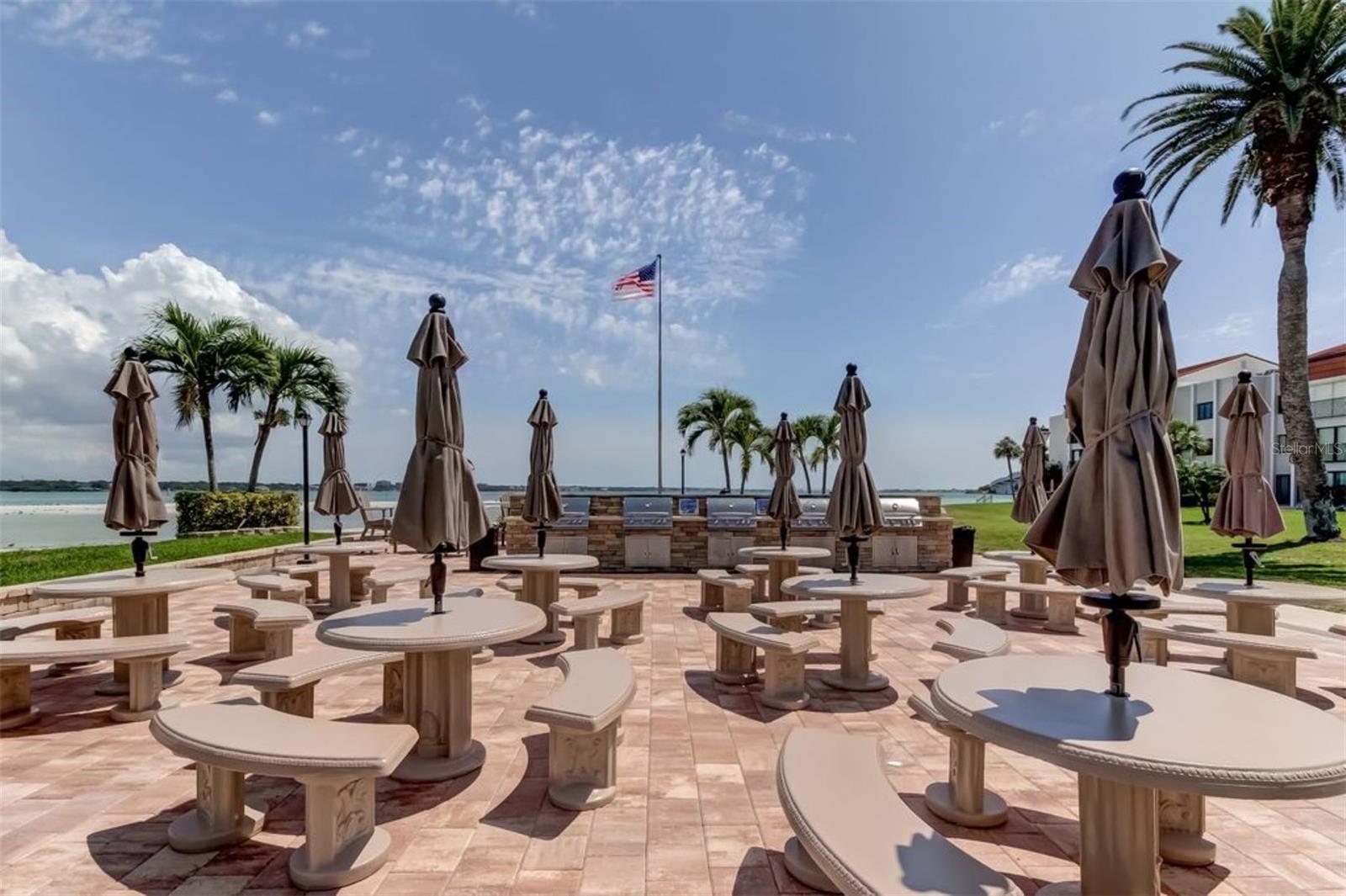 Image 21 of 44 For 845 Gulfview Boulevard 107