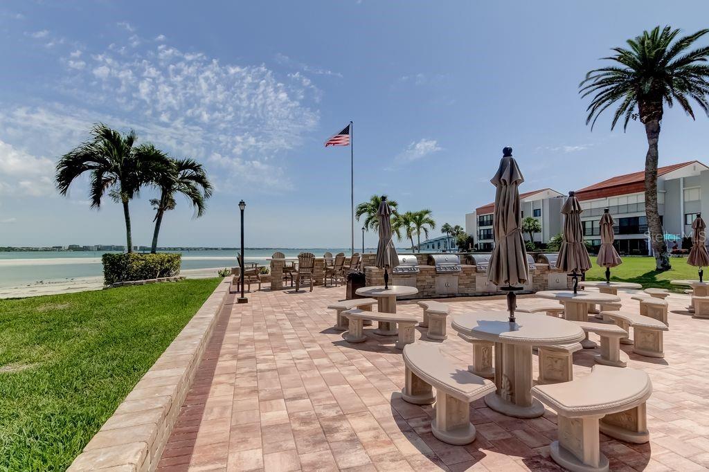 Image 22 of 44 For 845 Gulfview Boulevard 107