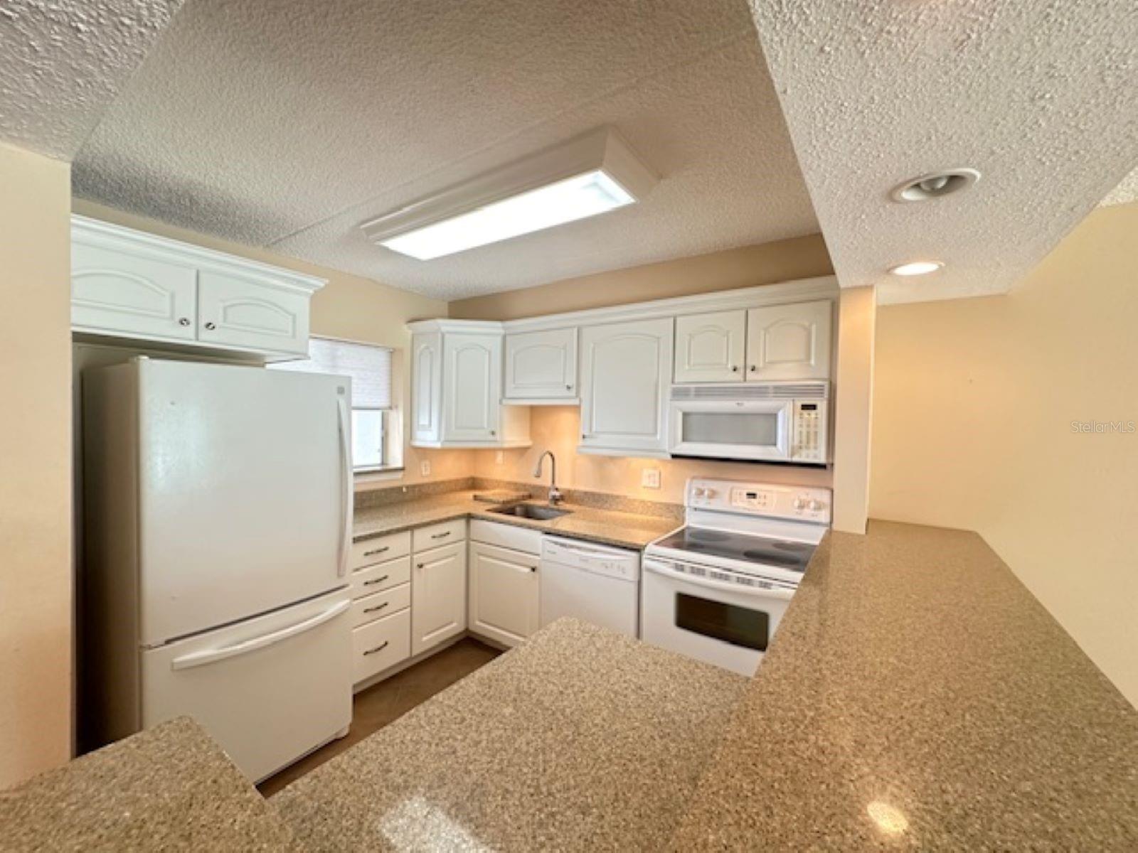 Image 7 of 44 For 845 Gulfview Boulevard 107