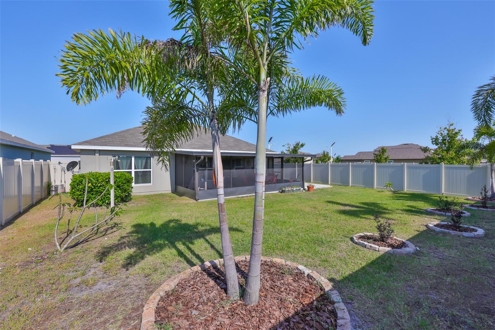 Image 22 of 46 For 16704 Sunburst Lake Street