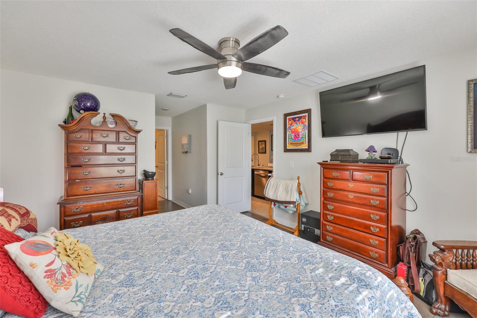 Image 24 of 46 For 16704 Sunburst Lake Street