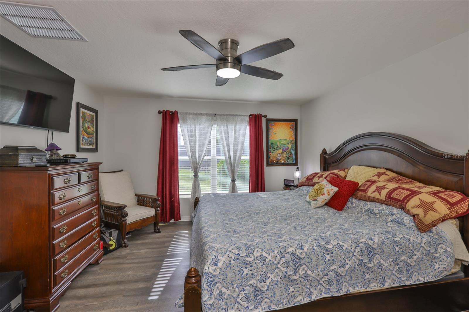 Image 27 of 46 For 16704 Sunburst Lake Street