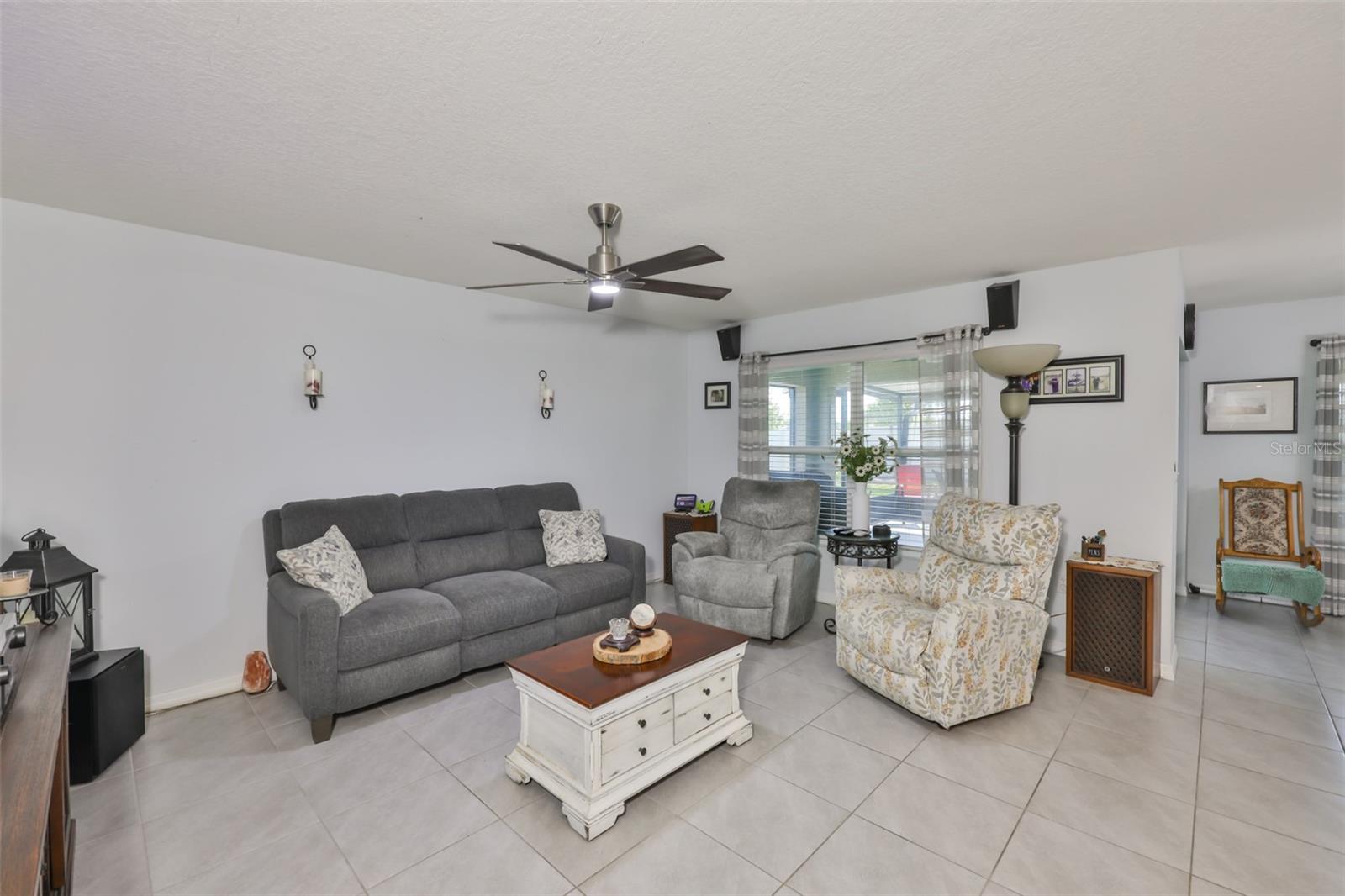 Image 6 of 46 For 16704 Sunburst Lake Street