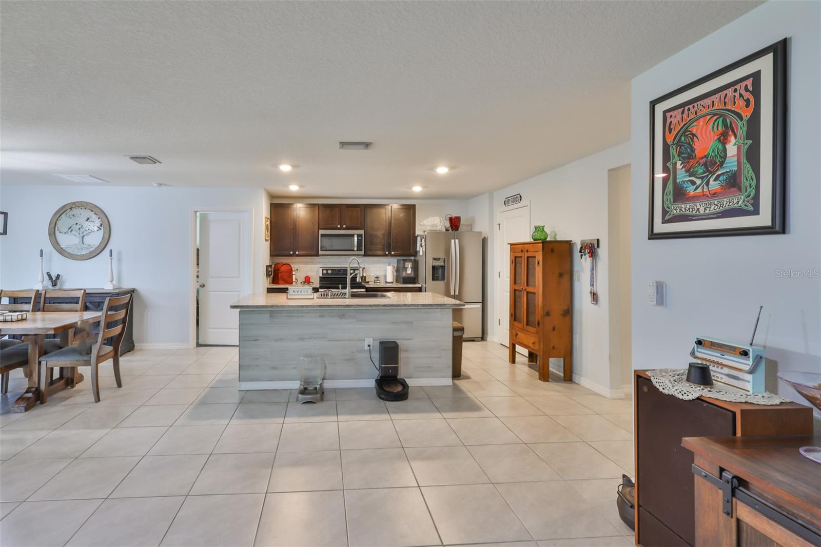 Image 8 of 46 For 16704 Sunburst Lake Street