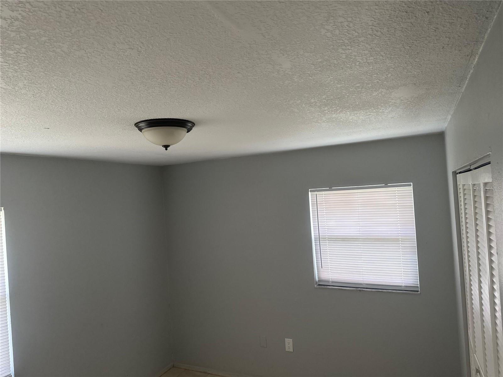 Image 12 of 17 For 520 Avenue B #a-b