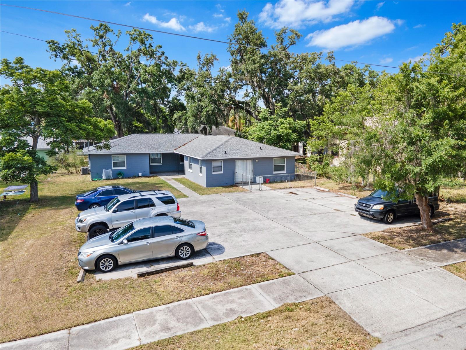Image 3 of 17 For 520 Avenue B #a-b