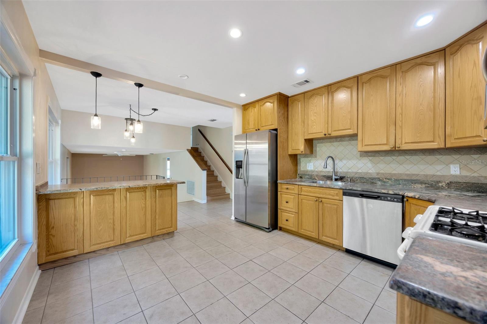 Image 11 of 34 For 4012 Woodacre Lane
