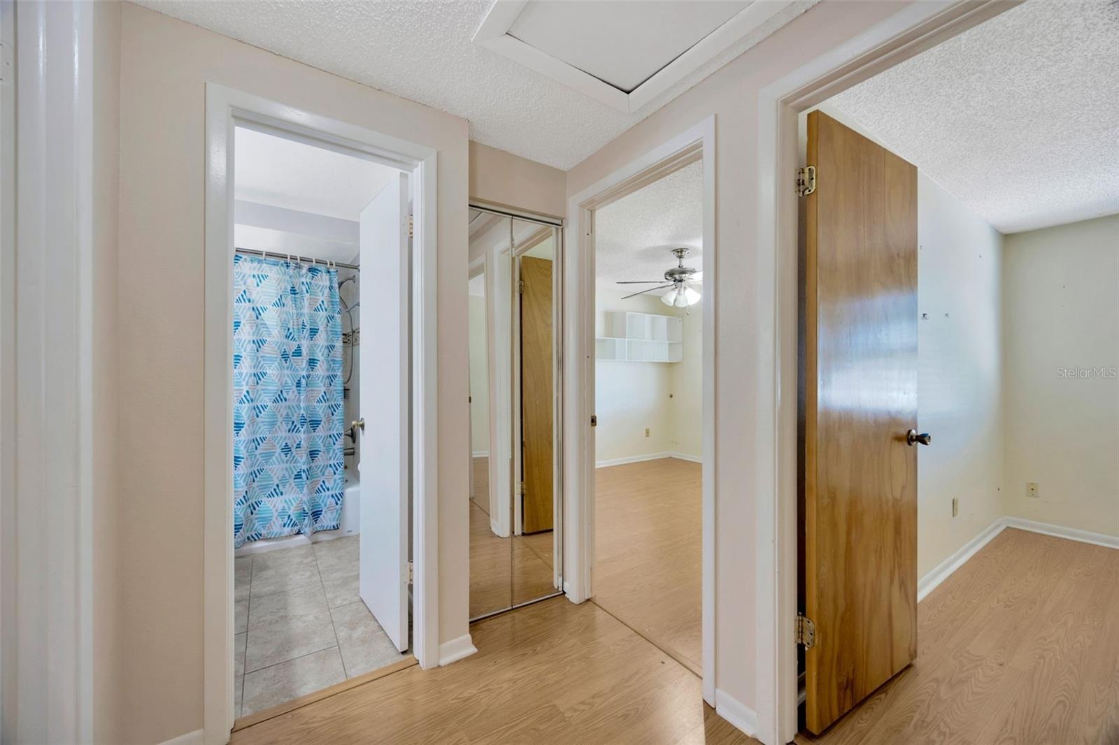 Image 13 of 34 For 4012 Woodacre Lane