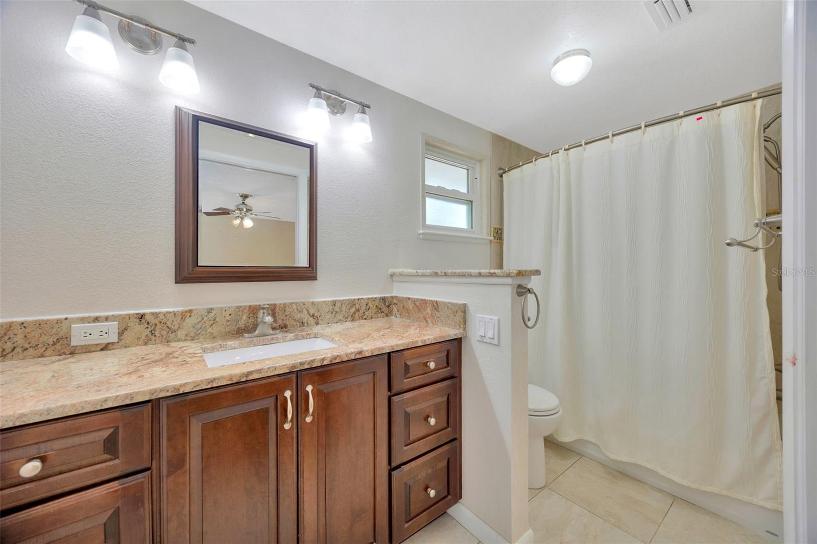 Image 17 of 34 For 4012 Woodacre Lane