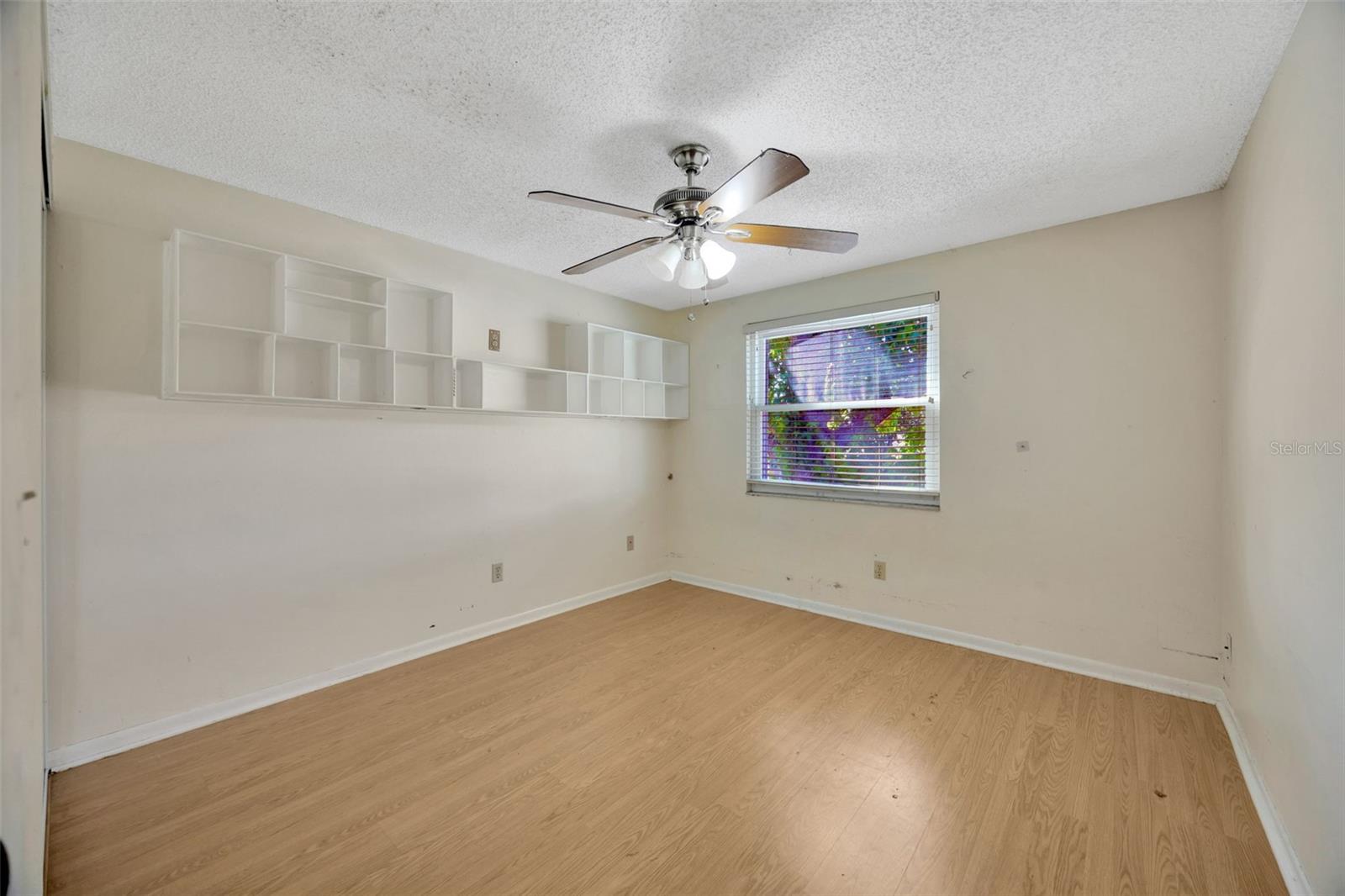 Image 18 of 34 For 4012 Woodacre Lane