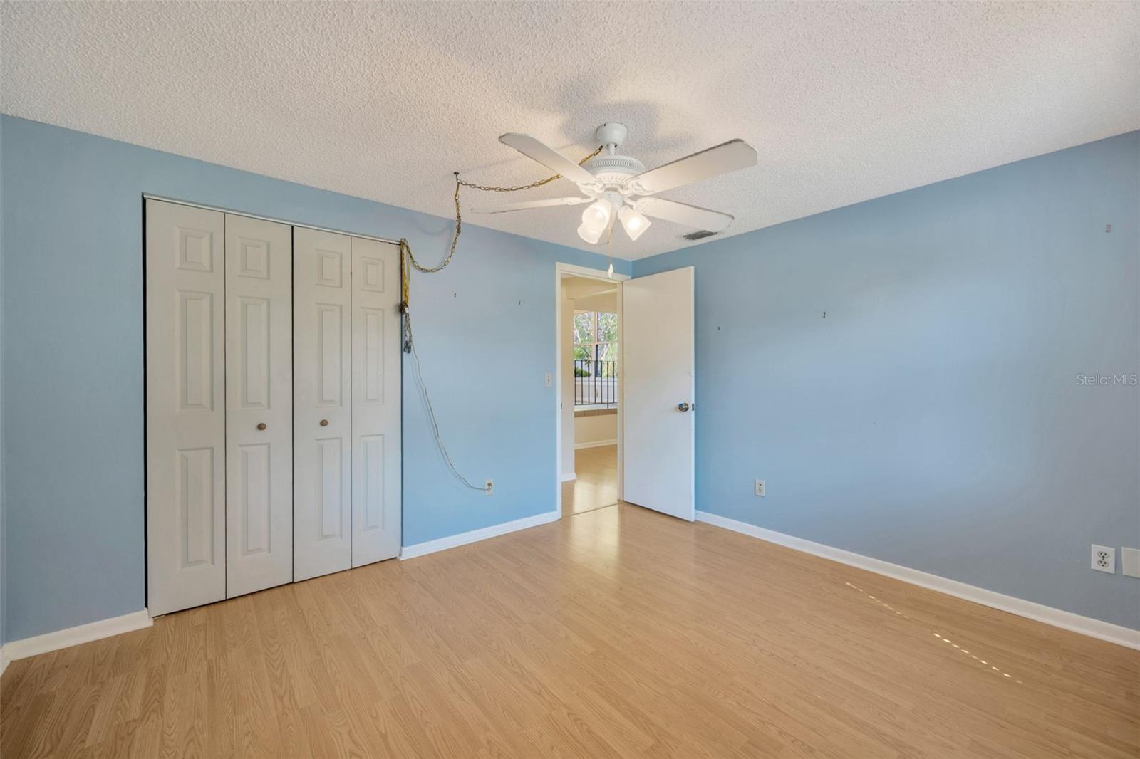 Image 23 of 34 For 4012 Woodacre Lane