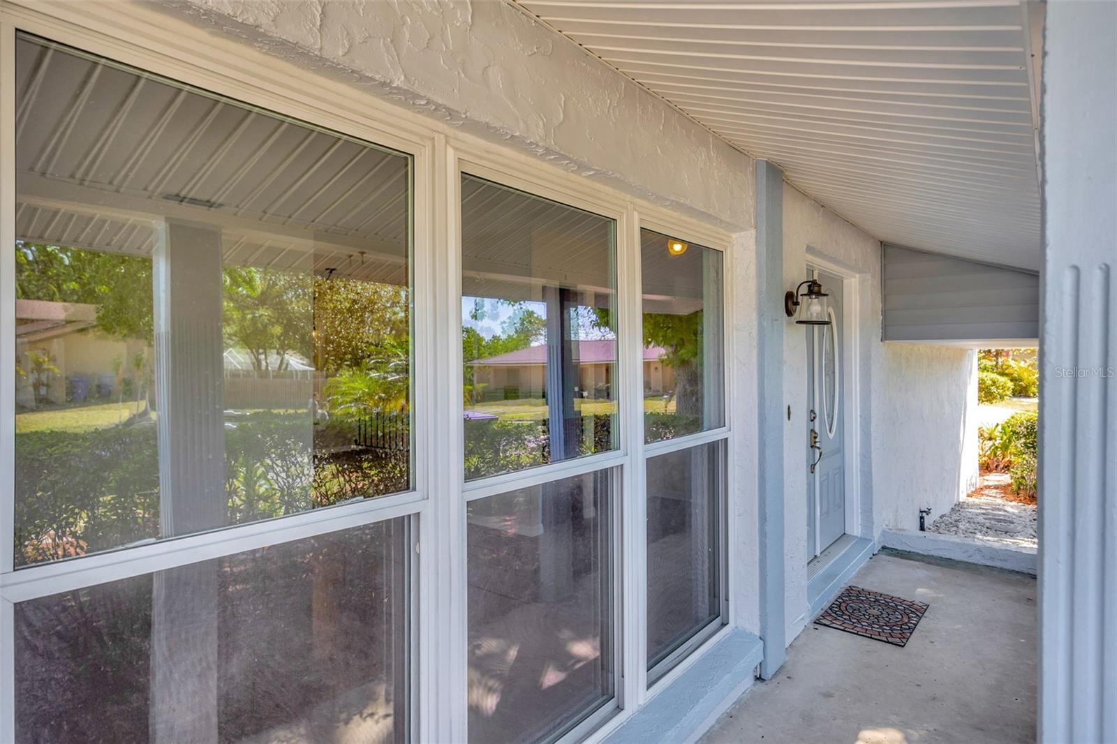 Image 3 of 34 For 4012 Woodacre Lane
