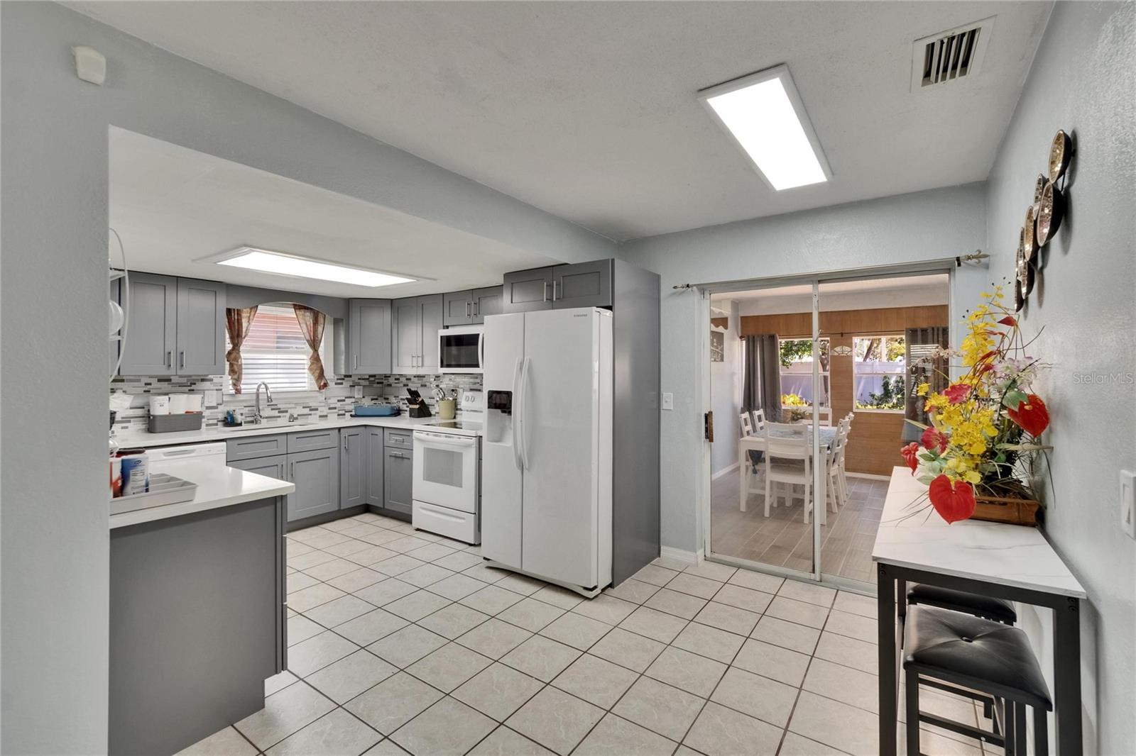 Image 7 of 36 For 5081 72nd Avenue N