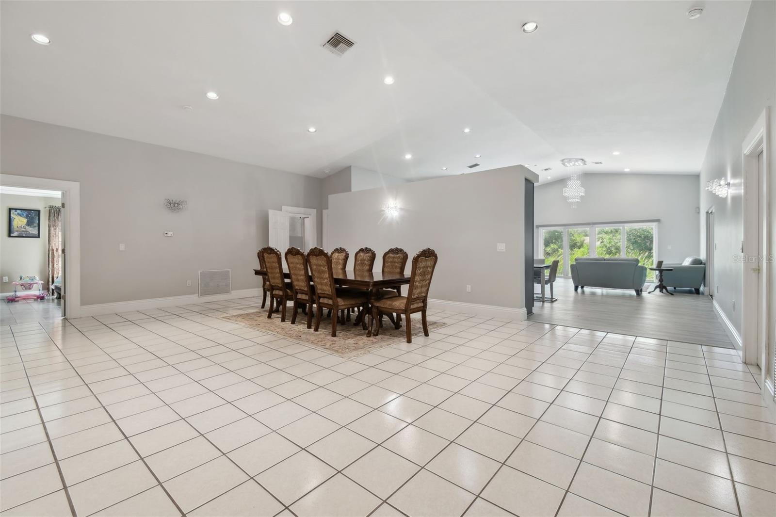 Image 11 of 64 For 3238 Cullendale Drive