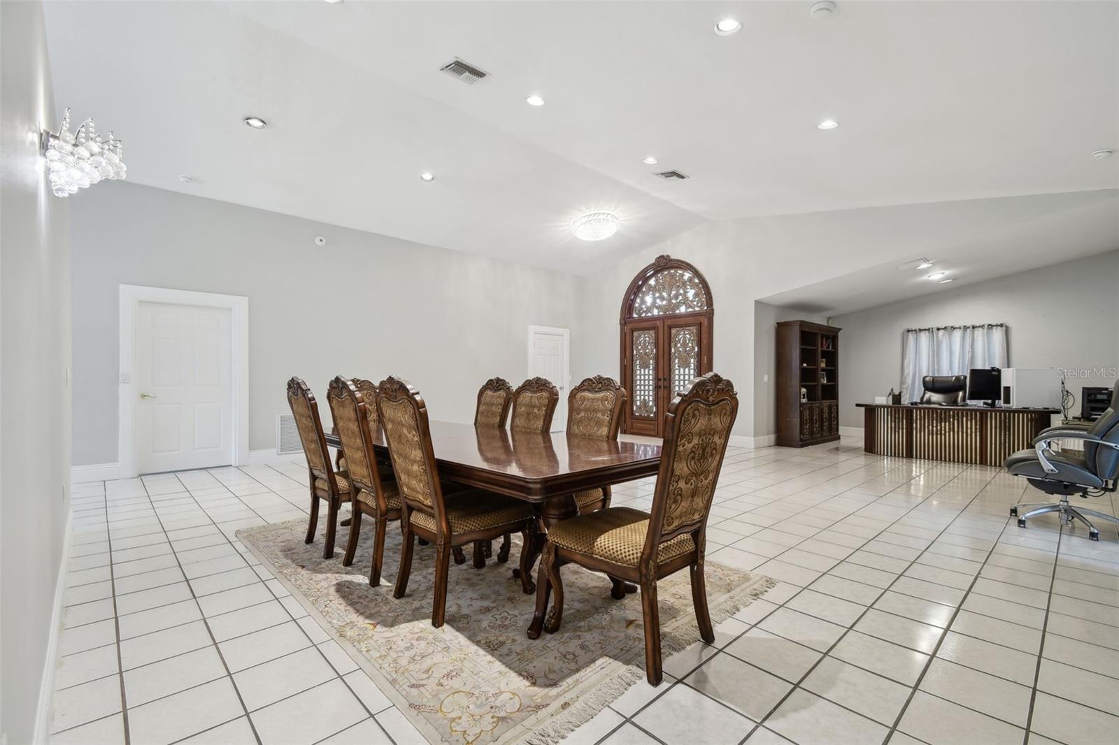 Image 12 of 64 For 3238 Cullendale Drive