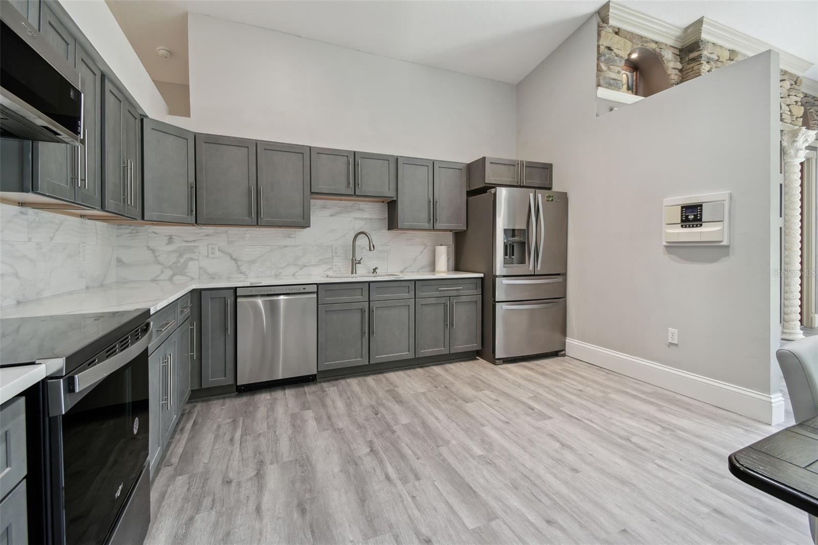 Image 16 of 64 For 3238 Cullendale Drive