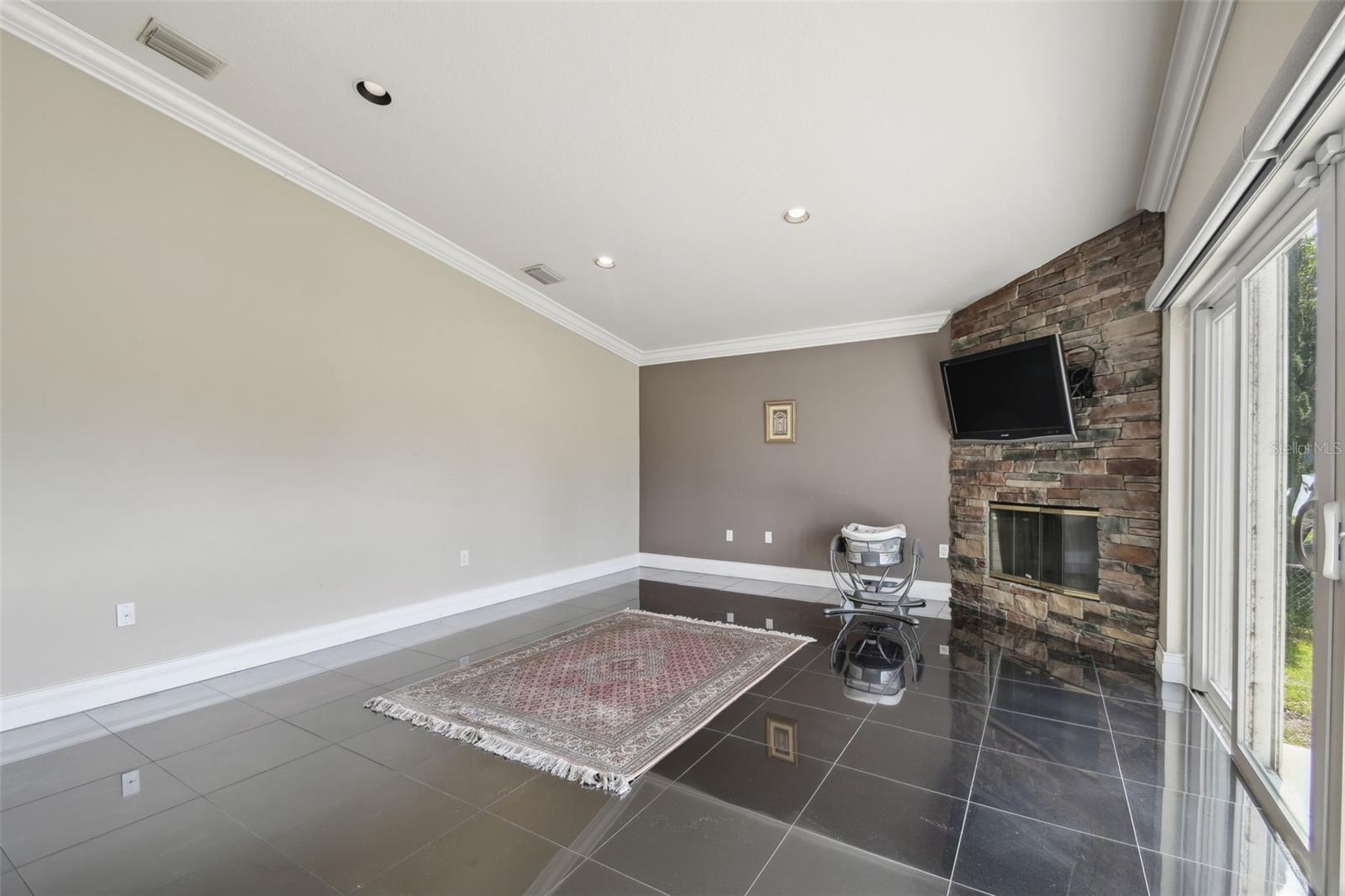 Image 47 of 64 For 3238 Cullendale Drive